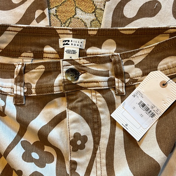 BILLABONG highwaisted groovy flower brown and cream pants - Picture 5 of 5
